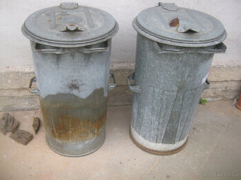 Prodám používané starší plechové popelnice na žhavý popel.