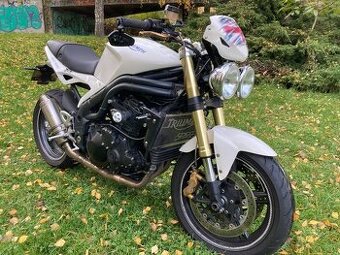 Triumph Speed Triple 1050