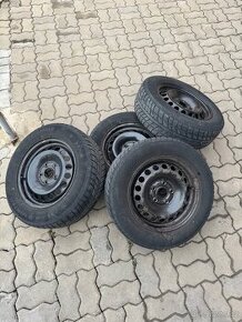 Plech kola s gumy 195/65R15