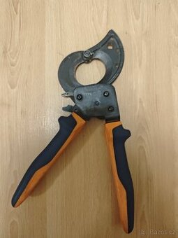 Nůžky na kabely s převodem Garant 32