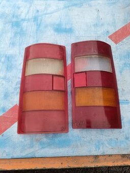 Škoda Favorit Pickup kryty zadních světel