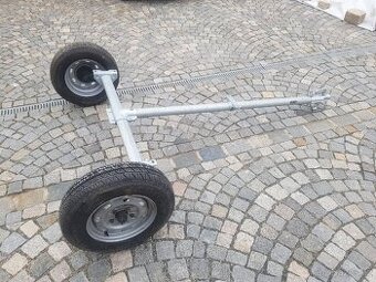 přívěs za osobní automobil , 850kg , náprava pro přívěs .