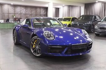 Porsche 911 Targa 4S 3.0 331kW 4x4 / 7st. Manuál / Ceramic