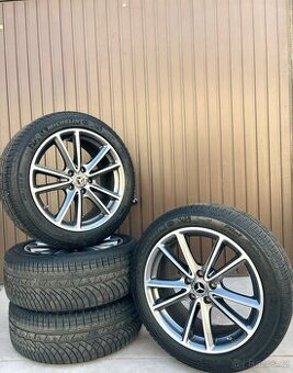 Zimní sada Mercedes R18 z Mercedes Cls w257 245/45