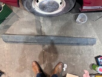 Vnější práh na Ford Capri - 1