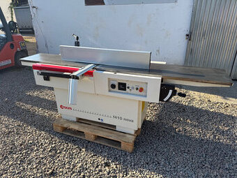 Srovnávačka SCM F410