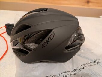 Cyklistická přilba EKOI AR13 Evo černá matná S/M