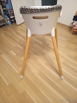 Dětská jídelní židlička