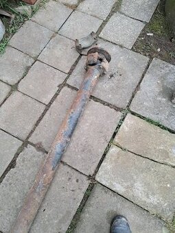 Kardanová tyč s kardanem na Škoda MTS