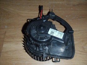 VW T6 MULTIVAN MOTORCEK KURENIA NOVY ORIGINAL