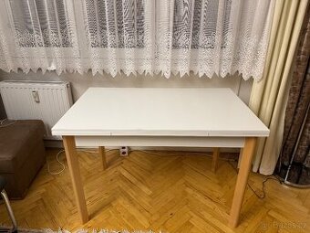 Prodám bílý jídelní stůl – rozkládací