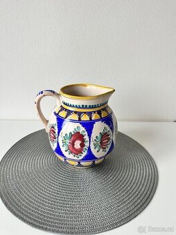 Starý ručně malovaný džbán - starožitný