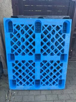 plastové palety