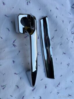 Mercedes- Benz W115 klika dveří a madlo