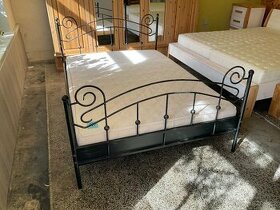 Železná postel 140 × 200