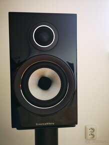 Bowers & Wilkins 707 S2