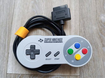 ovladač Super Nintendo (1)