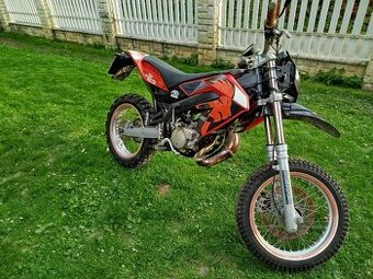 Aprilia SX-50-2010