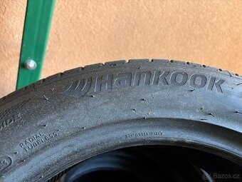 225/50R17 98W XL