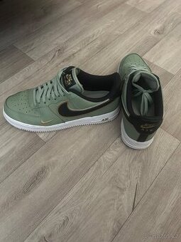 Nike Air Force 1 '07 olive green - 44.5
