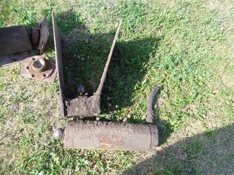 Hydraulický piest, kiper, mailer