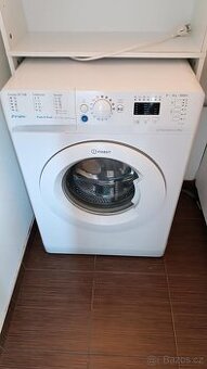 pračka Indesit Innex Push & Wash 6KG