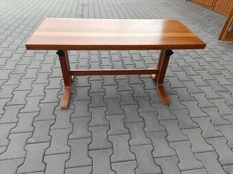 Konferenční stolek - 1