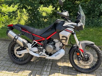 Aprilia Tuareg 660