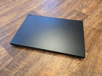 P: Výkonný notebook Eurocom RX415 i9-13900HX, NVIDIA RTX4070