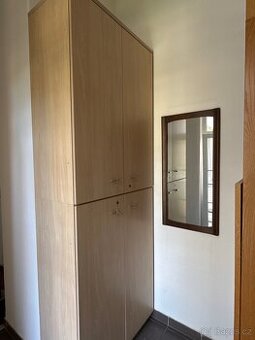 Skříň / Botník - 1