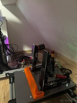 ✅ Prodám hydraulické sim racing pedály P2000 simagic