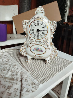 Staré porcelánové hodiny Royal Dux České Baroko,staré hodiny