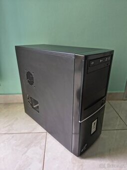 Počítač a monitor