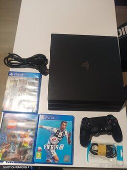 PS4 PRO