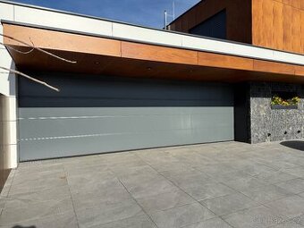 luxusní garážová sekční vrata Hörmann 7000x2500mm