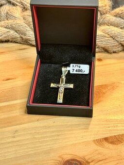 Zlatý přívěsek 3,71g