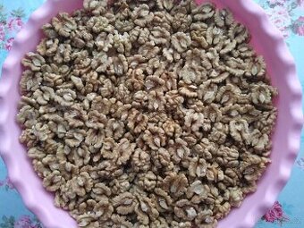 VLAŠSKÉ OŘECHY - LOUPANÉ