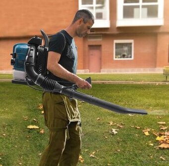 Foukač listí batohový Benzínový 4-T 2.6kW