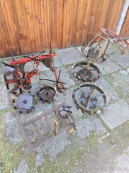 Prodám nářadí na kultivátor Mountfield