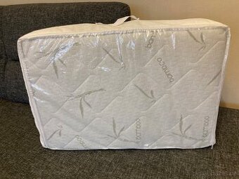 Skládací matrace do dětské cestovní postýlky