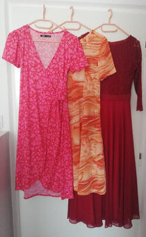 Prodám šaty.