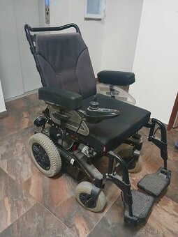 Elektrický invalidní vozik