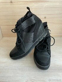 Boty / tenisky Tamaris 39 na klínku