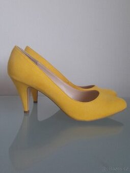 Žluté dámske lodičky 38