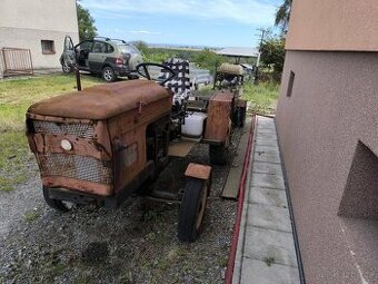 Domácí traktůrek škoda 1203