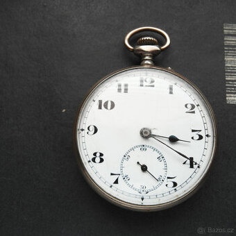 Kapesní hodinky zlatá farba