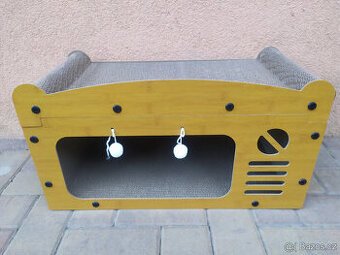 Pelíšek/škrabadlo pro kočku