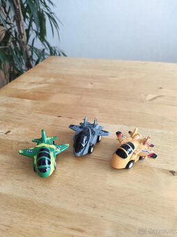 3 stíhačky na setrvačník, TOP stav