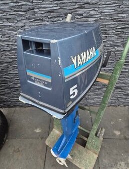 Prodám lodni závěsný motor Yamaha