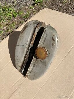 Nádrž jawa pionýr 21